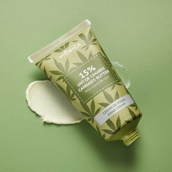 Cremă de mâini cu 15% Unt de Canabis